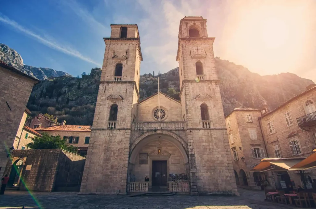 Katedrala Sv Trifuna, Kotor